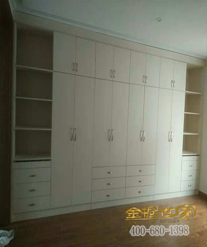 走近我，幸福帶給你---金櫥世家衣柜定制